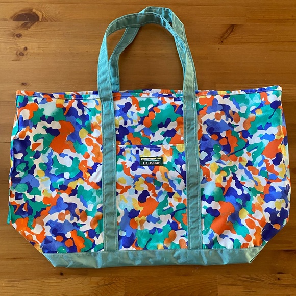 L.L. Bean Handbags - L.L. Bean Everyday Lightweight Tote (Bright Abstract Floral)